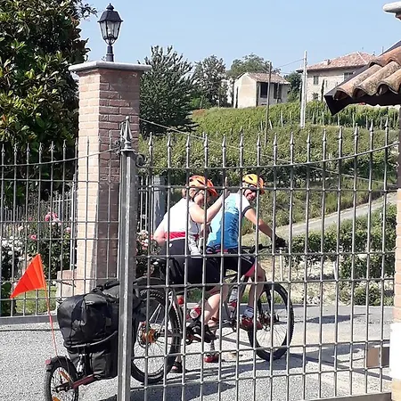 Cascina Crocetta Nocleg ze śniadaniem *